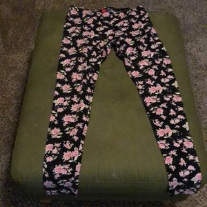 Black Leggings with flowers